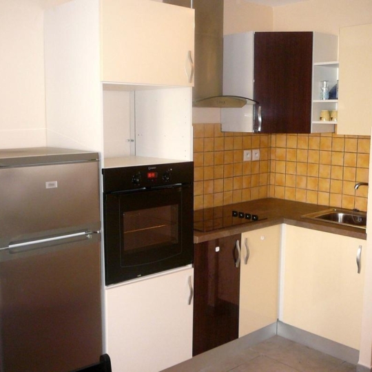  Annonces VALLEE DU RHONE : Appartement | ROMANS-SUR-ISERE (26100) | 22 m2 | 380 € 